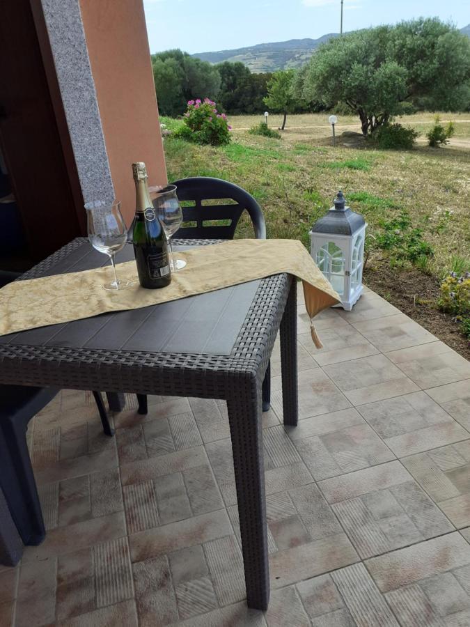 Agriturismo Gli Olivastri Appartamento Raggio Di Sole , Con Piscina E Vista Mare ,Climatizzatore,Wifi Aglientu Exterior foto