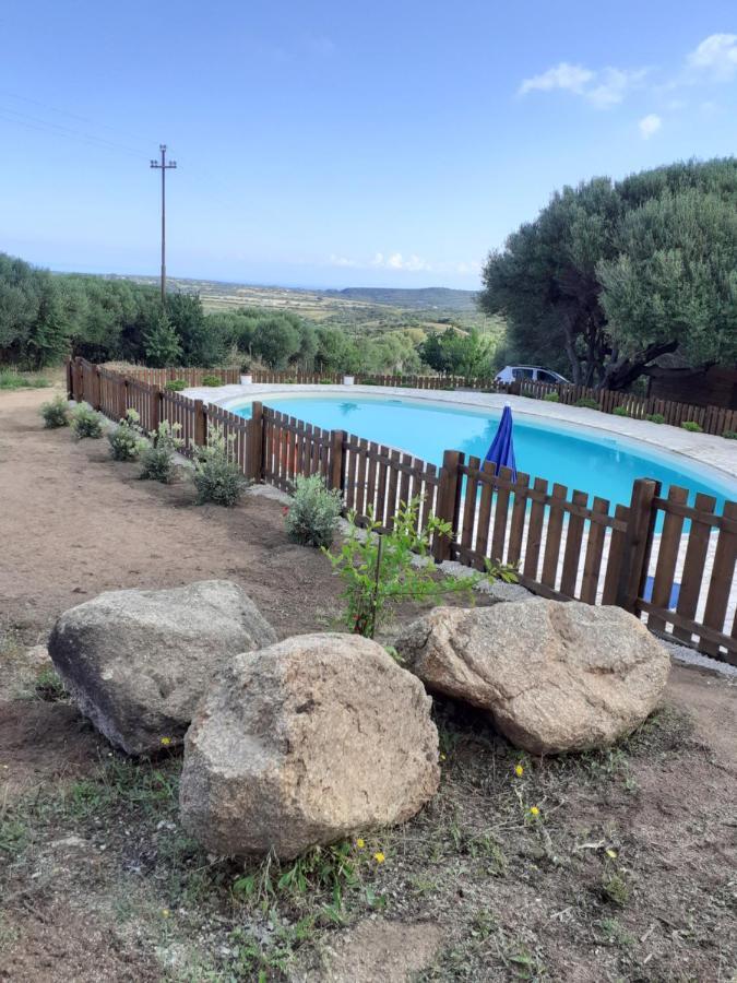 Agriturismo Gli Olivastri Appartamento Raggio Di Sole , Con Piscina E Vista Mare ,Climatizzatore,Wifi Aglientu Exterior foto