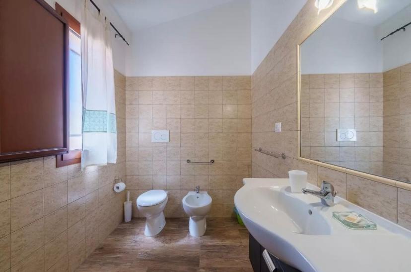 Agriturismo Gli Olivastri Appartamento Raggio Di Sole , Con Piscina E Vista Mare ,Climatizzatore,Wifi Aglientu Exterior foto